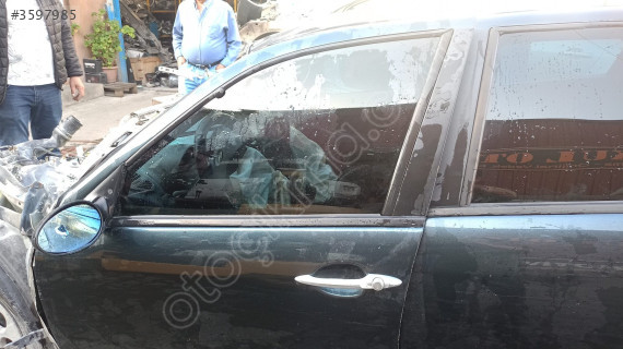 alfa romeo 156 sol ön kapı camı