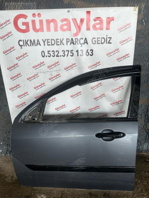 FORD FOCUS SAĞ ÖN KAPI
