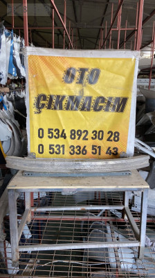 VW Passat Ön Tampon Demiri - Orijinal Parça Numarası: 3B080711