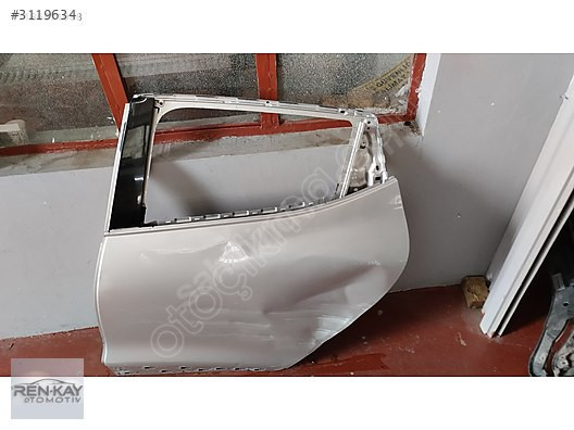 822770256R RENAULT CLİO 4 SOL ARKA KAPI ÇIKMA ORJ RENKAY KOCAELİ