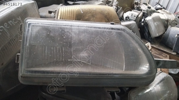 Renault 9 sağ ön far