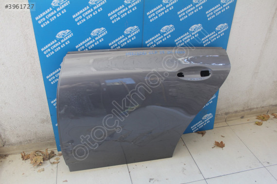 MERCEDES CLA 118 SOL ARKA KAPI
