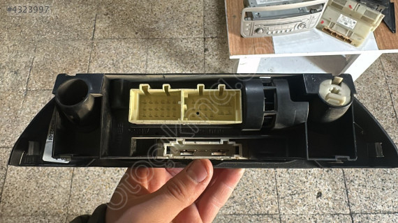 2006-2012 WV POLO KLİMA KONTROL PANELİ ORJ ÇIKMA