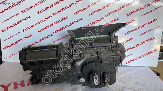 AUDİ A3 KALORİFER KUTUSU