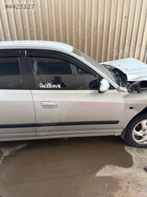 HYUNDAİ ELENTRA SAĞ ÖN KAPI ÇIKMA ORJİNAL