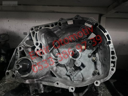 Renault Clio 1.5 dizel arkadan marşlı şanzıman komple