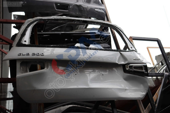 MERCEDES GLB GLB 200 4MATİC ARKA BAGAJ KAPAĞI