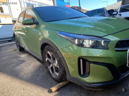 KİA X-CEED SOL ÖN FAR SÖKME HATASIZ 2021-2024
