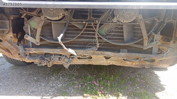 Renault 21 radyatör fan yedek parça