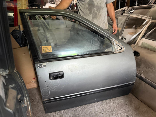SUZUKİ SWİFT SAĞ ÖN KAPI CAMI 90-95 MODEL ORJİNAL ÇIKMA
