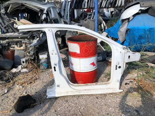 ÇIKMA VOLKSWAGEN POLO SAĞ DUVAR SACI