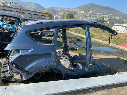 FORD KUGA SAĞ ARKA ÇAMURLUK ORJİNAL ÇIKMA
