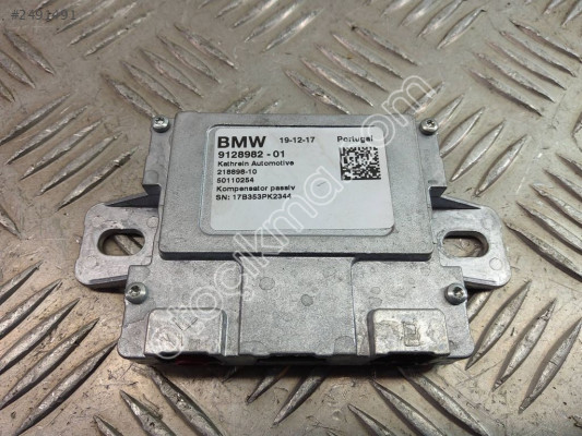 BMW X2 F39 anten amplifikatörü 9128982-01