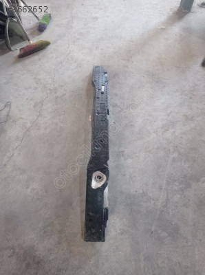 BMW 3 SERİSİ F30 ON TAMPON DEMİRİ 21106410