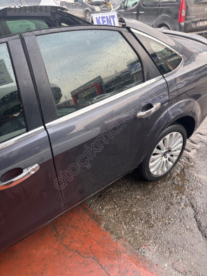 FOCUS 2,5 SOL ARKA KAPI 2008 2011 ARASI