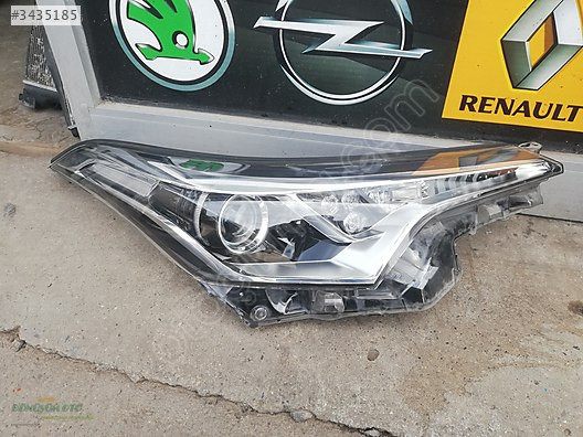 TOYOTA CHR ÇIKMA ORJİNAL SAĞ FAR 2016