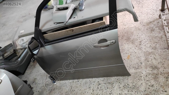 2002 TOYOTA VERSO SOL ÖN DOLU KAPI
