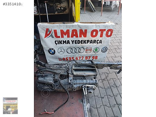 AUDİ A8 KALORİFER KUTUSU
