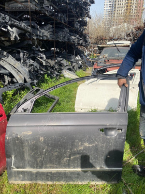 2015 Audi A4 sol ön kapı