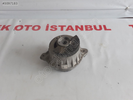 Mercedes C 205 MOTOR KULAĞI SAĞ A2052406517
