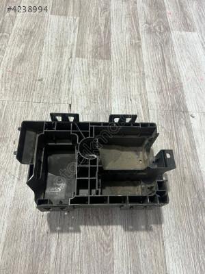 OPEL ASTRA J  1.3 SİGORTA ALT KAPAĞI 13302321