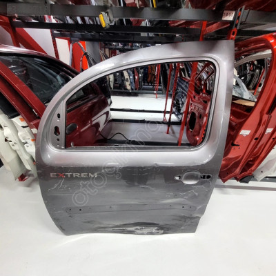 RENAULT KANGOO 3 ORİJİNAL ÇIKMA SOL ÖN KAPI