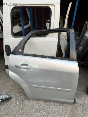 FORD FOCUS 2 SAĞ ARKA KAPI ORJİNAL