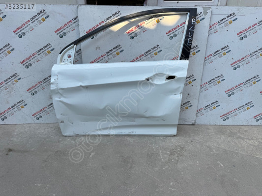 Hyundai accent blue sol ön kapı (az hasarlı)