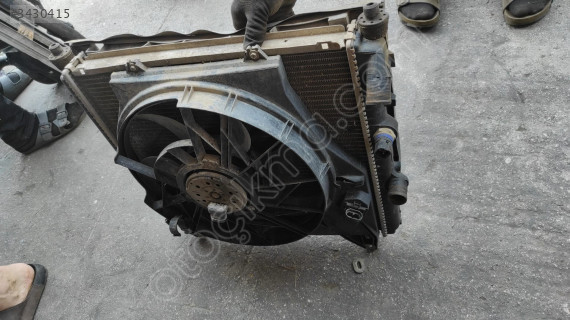 RENAULT KANGO 1.9 SU RADYATÖRÜ CIKMA