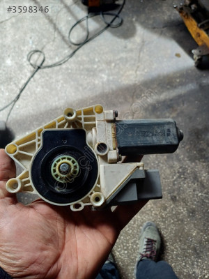 CİTROËN C5 SAĞ ARKA CAM MOTORU ÇIKMA ORJİNAL