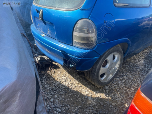 Opel Corsa b arka tampon