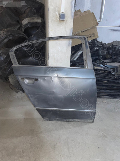 VOLKSWAGEN PASSAT B6 SAĞ ARKA KAPI 2005-2011 ÇIKMA ORİJİNAL