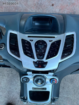 FORD FİESTA RADYO TUŞ TAKIMI ORİJİNAL