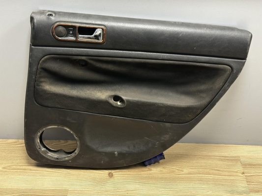 VW PASSAT B5 97-05 KAPI DÖŞEMESİ ARKA SAĞ 3B5867212AH LLF
