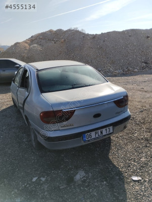 RENAULT MEGAN 1 ARKA TAMPON