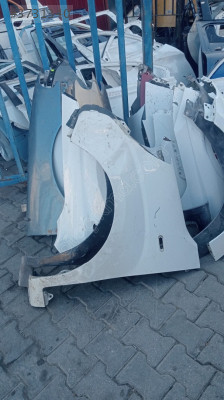 Fiyorino sol ön çamurluk çıkma