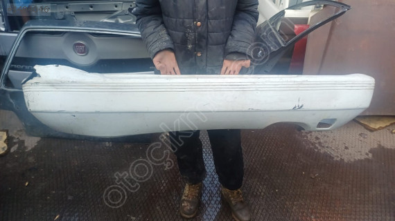1990-2004 Nissan Sunny arka tampon ve tampon demiri