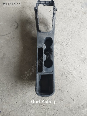 Opel Astra j çıkma konsol