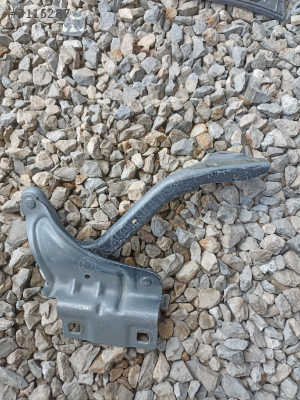 Renault Megane 4 Fluence sağ motor kaput menteşesi