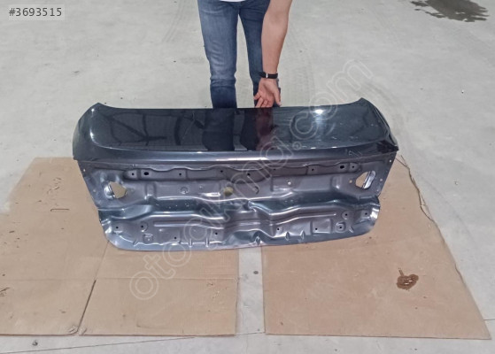 RENAULT MEGAN 4 FÜME RENK BAGAJ KAPAĞI ORJINAL BOYASIZ