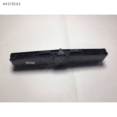 Opel Astra H Zafira B Dörtlü Flaşör Düğmesi 13100105 03758075