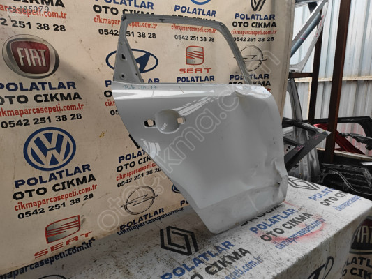 Volkswagen Polo sağ arka kapı