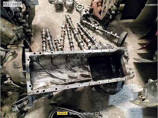 MERCEDES 280 KARTERLER BULUNUR