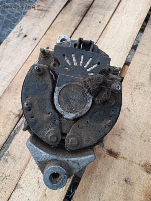 Renault 9-11 şarz dinamosu