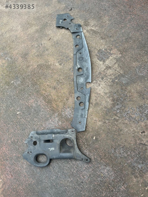 2005 megane 2 ön tampon üst kaplamaları