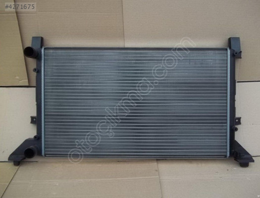 VOLKSWAGEN LT 35 SU RADYATÖRÜ 2D0121253B