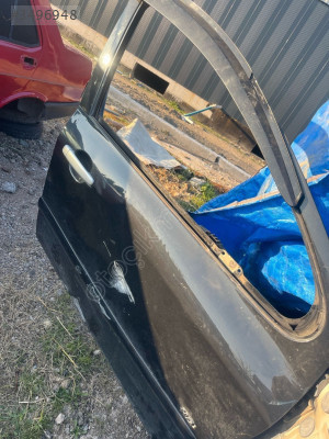 Peugeot 307 sağ ön kapı siyah