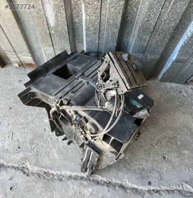 RENAULT 9 BROADWAY KALORİFER KUTUSU KAZANI