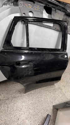 MERCEDES EQC SAĞ ARKA KAPI ORJİNAL ÇIKMA