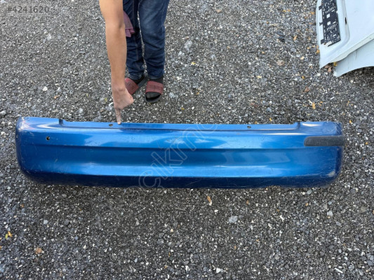 MAZDA 323 ARKA TAMPON ORJİNAL ÇIKMA TEMİZ ÜRÜN SEDAN